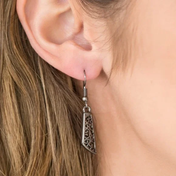 Cave Girl Grotto Gold Copper Multi Necklace & Earrings Set - Picture 2 of 4